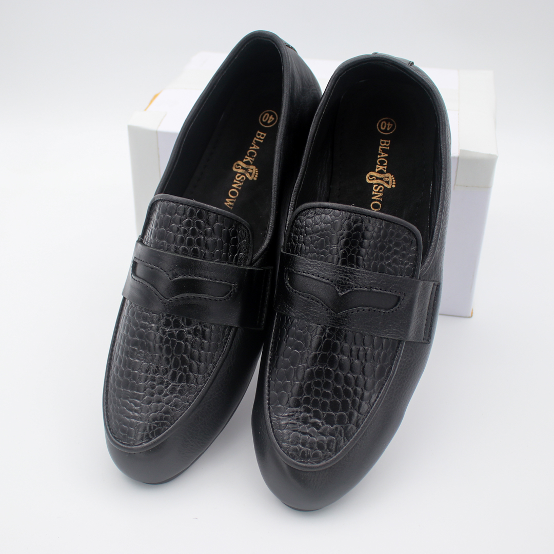 Exclusive Design Leather Formal Loafers Shoe For Men- Black image 2